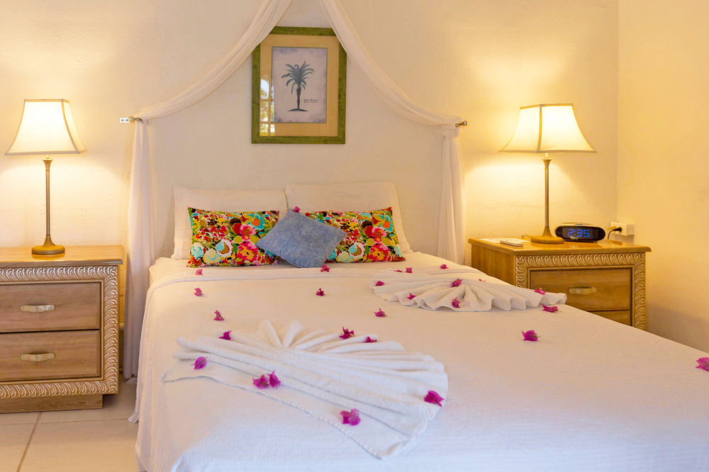 Hibiscus Heights Hotel Black Rock Екстериор снимка