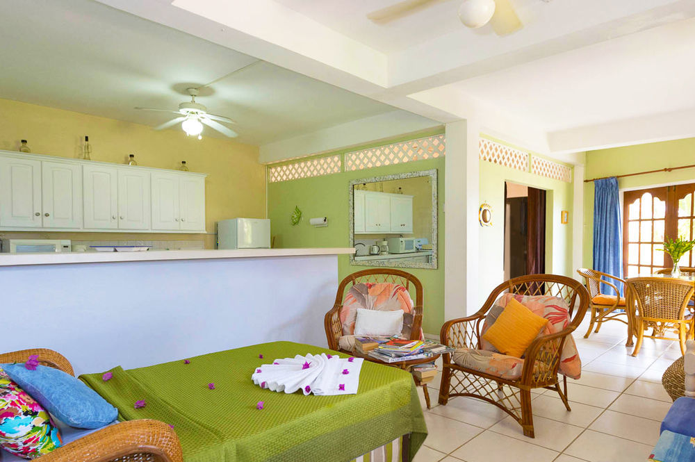 Hibiscus Heights Hotel Black Rock Екстериор снимка